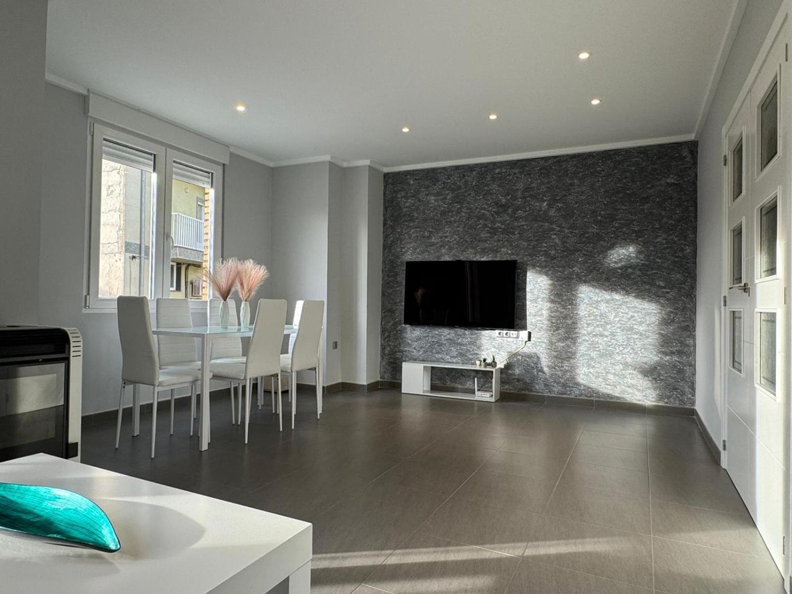 Apartamento Novo En Montealegre Amplio Y Comodo Montealegre del Castillo ภายนอก รูปภาพ